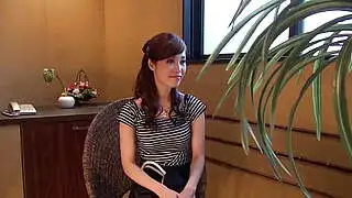 Yura Hitomi in a hot massage parlor