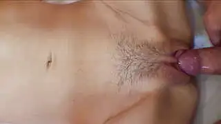Heißer Creampie in der feuchten Muschi einer echten japanischen Amateur-MILF
