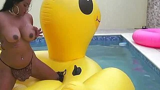 Self Pleasuring Asian Milf Maxine X Gets Off On A Huge Duck?